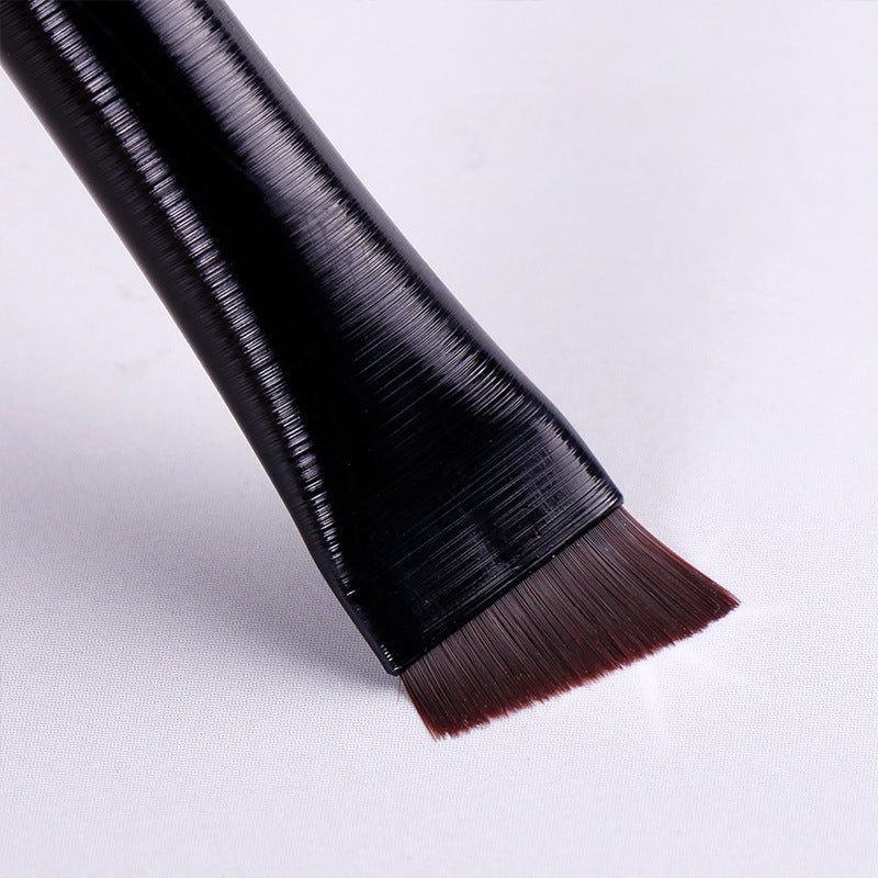 Multi-Functional Eye Brush - Blade Tip for Eyeliner, Eyebrows &amp; Highlighting