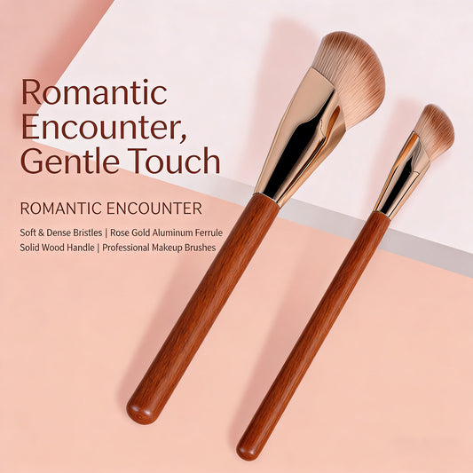 Selena Fingertip Precision Brush – For Seamless Foundation & Concealer