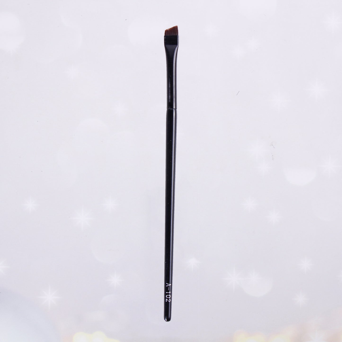 Multi-Functional Eye Brush - Blade Tip for Eyeliner, Eyebrows &amp; Highlighting